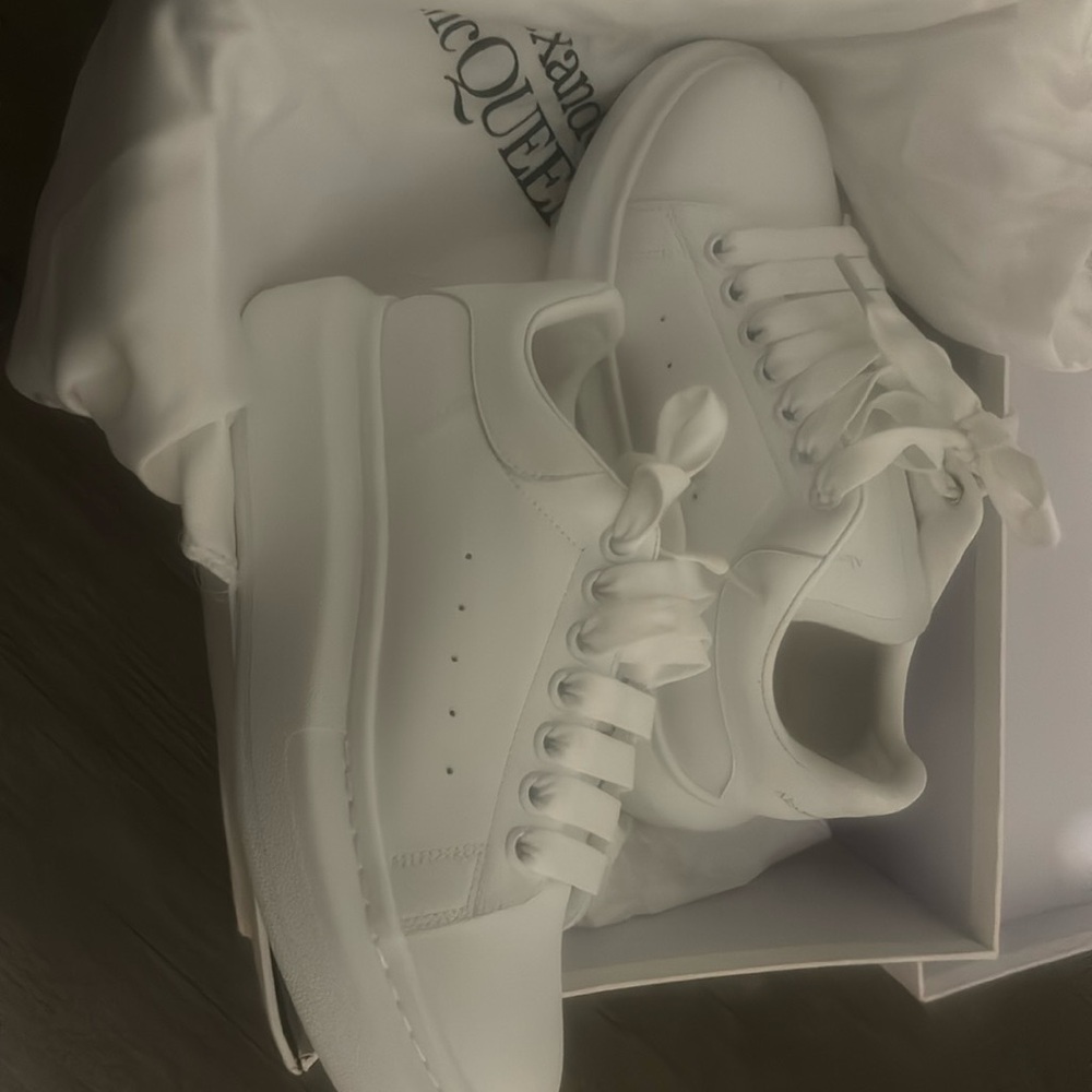 Alexander Mcqueen 38D